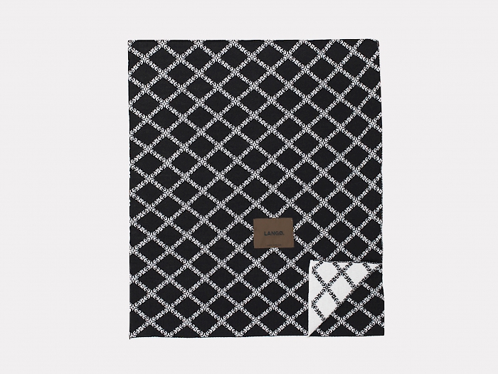 Langø - Black-white blanket (169,-)